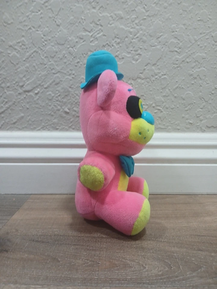 Peluche Funko Five Nights at Freddy's Blacklight Glow In The Dark Freddy 2017 8" Foto 2 de 4