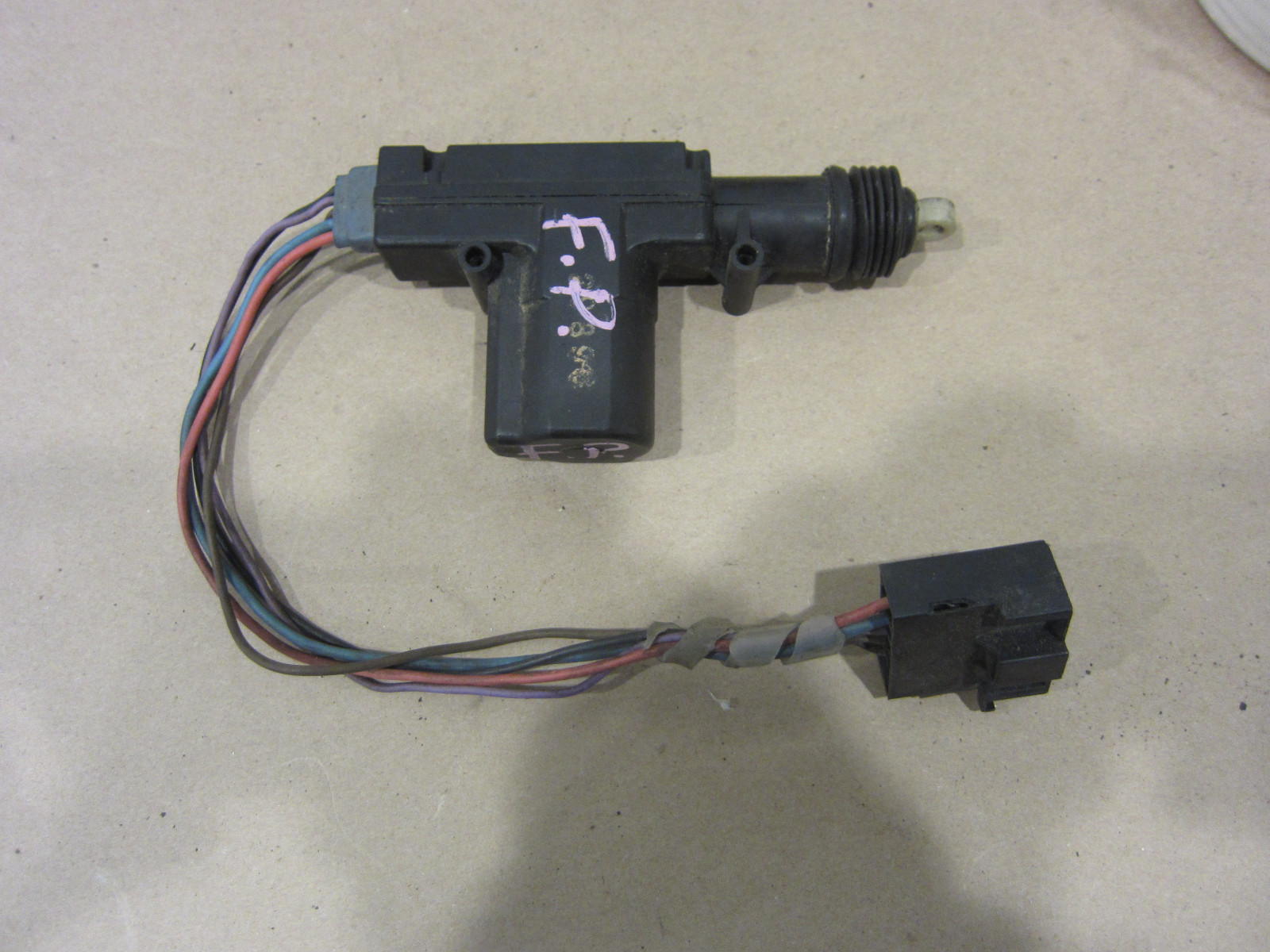 Ferrari 348,355 - Door Lock Actuator/Lockiing-UnLocking. P/N 62832300