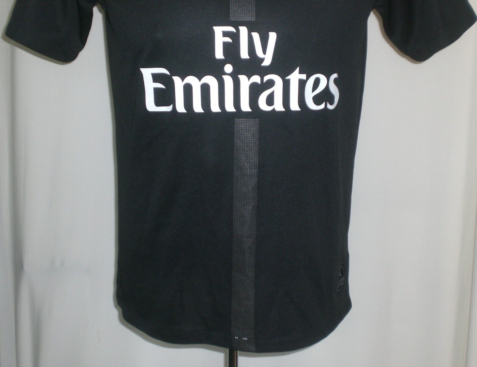 Paris saint Germain t-shirt roblox fly Emirates em 2023