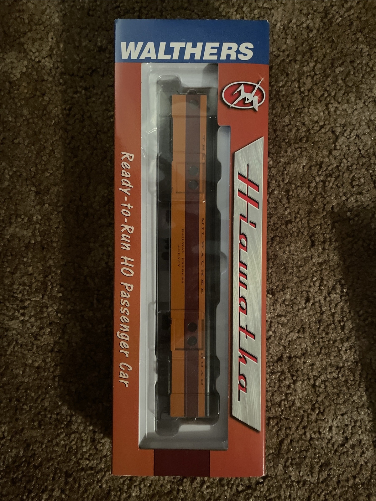 HO Walthers Hiawatha Complete 10 Car Passenger Train Set NEW w/ Proto