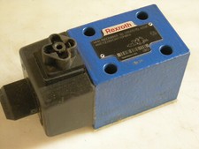 Rexroth R900598925 Hydraulic Solenoid Valve 4WE10D33/CW110N9K4