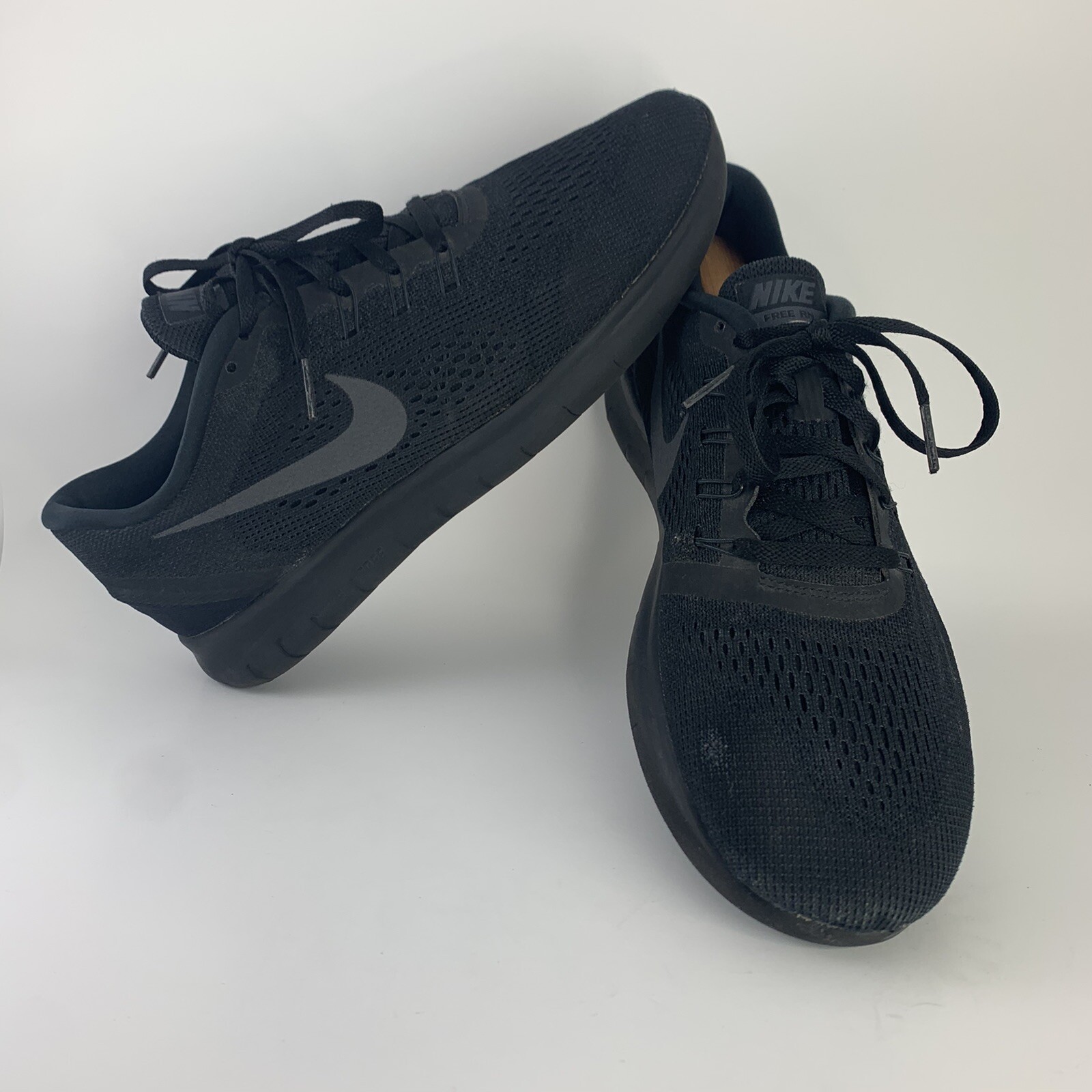 nike free rn 2017 triple black