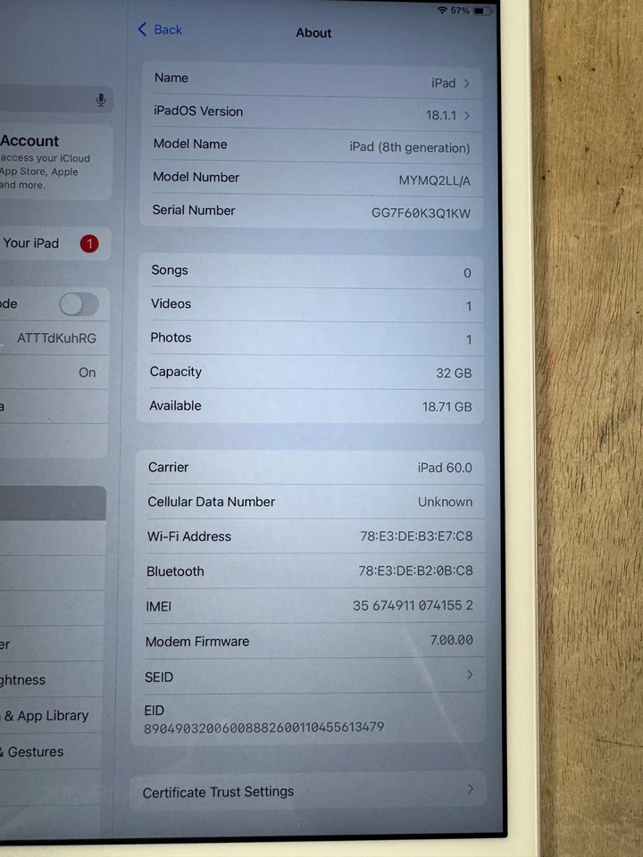 Apple iPad (8.ª generación) 32 GB, Wi-Fi + 4G, 10,2 pulgadas - plateado ID111125E Foto 2 de 4