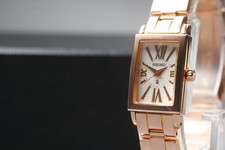Orologio da donna Seiko Lukia 1F21-0BK0 2009 in oro rosa Tank Roman Quartz da...