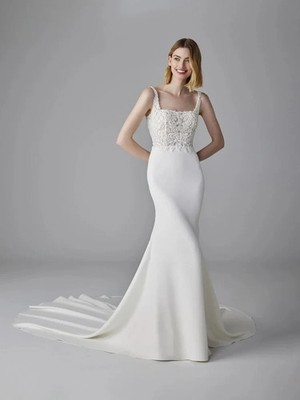pronovias wedding dress ONA  size 10