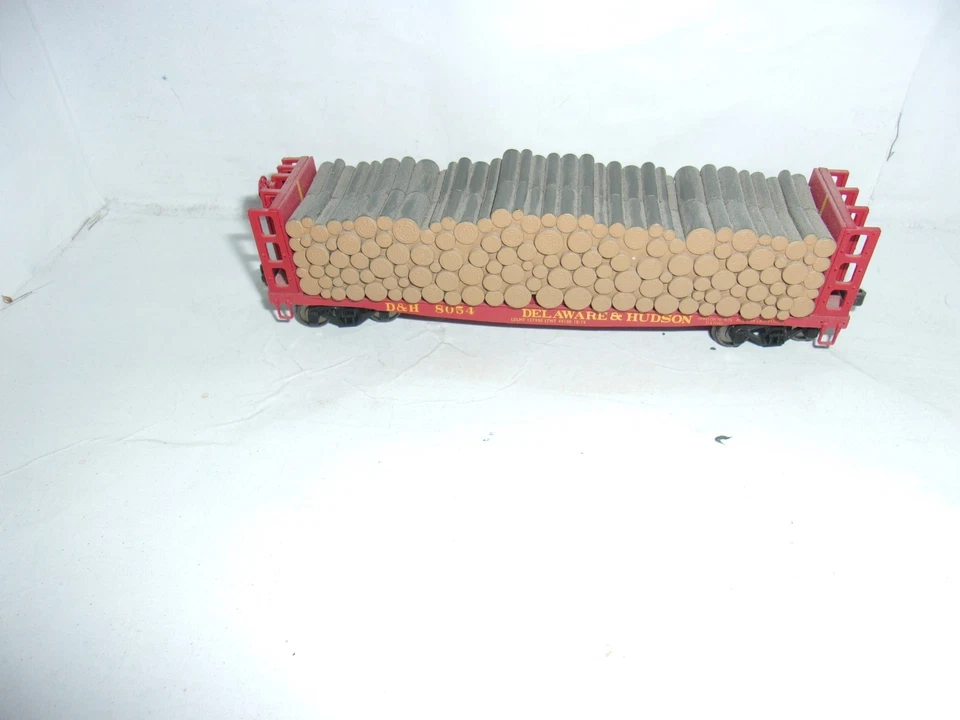 D8  (HO) Atlas-D & H  # 8054-Delaware&Hudson- Pulpwood Flat Car - Image 3 of 4