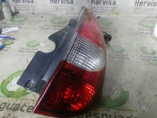 HECKLEUCHTE RECHTS / 1582204 FÜR NISSAN ALMERA TINO V10M 1.8 16V CAT