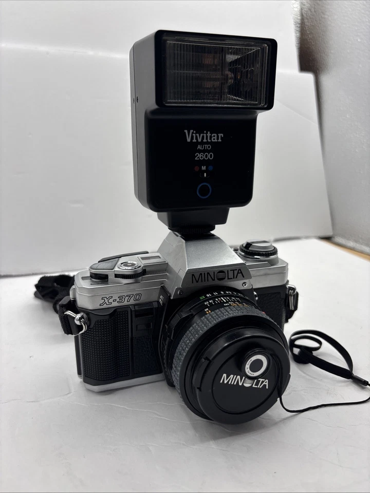 Minolta X-370 35mm SLR Film Camera - Black (Kit with 50mm 1.7 Lens and Bundle) - Image 3 of 4