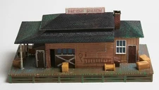 Vintage TYCO Lighted Freight Station HO Scale