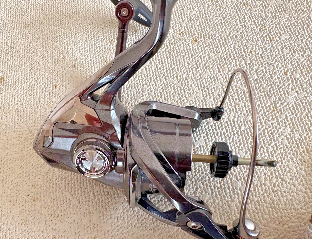 SHIMANO 16 Stradic CI4+ C3000HG Spinning Fishing Reel Japan import Excellent ++