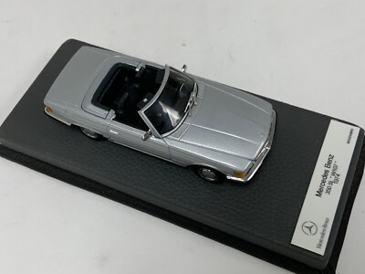 1/43 Minichamps Mercedes Benz 350 SL W107 from 1974 Silver Leather