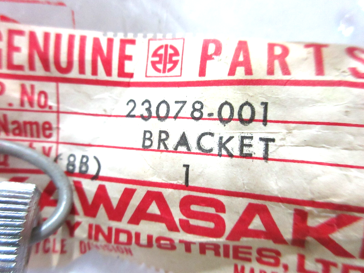 KAWASAKI Z1 NOS Bracket, Signal Lamp KH500 H1 H2 KZ900A 23078-001