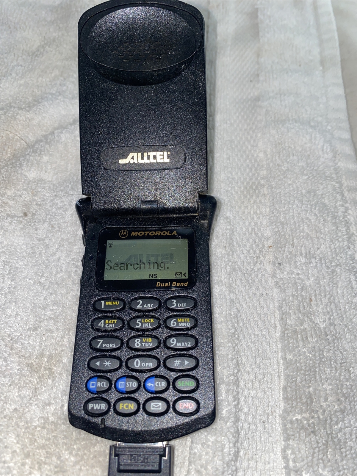 Motorola StarTAC 6000e 7868 Lot Of 4 Flip Cell Phones And Accessories AS IS