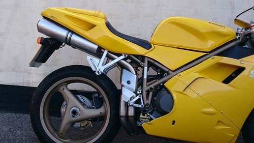 DUCATI 996 1999 OFFICIAL UK MACHINE 6149 MILES - Picture 7 of 12