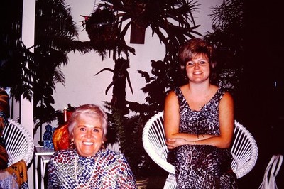 NOV 1973 Women Kodachrome Slide BP-B