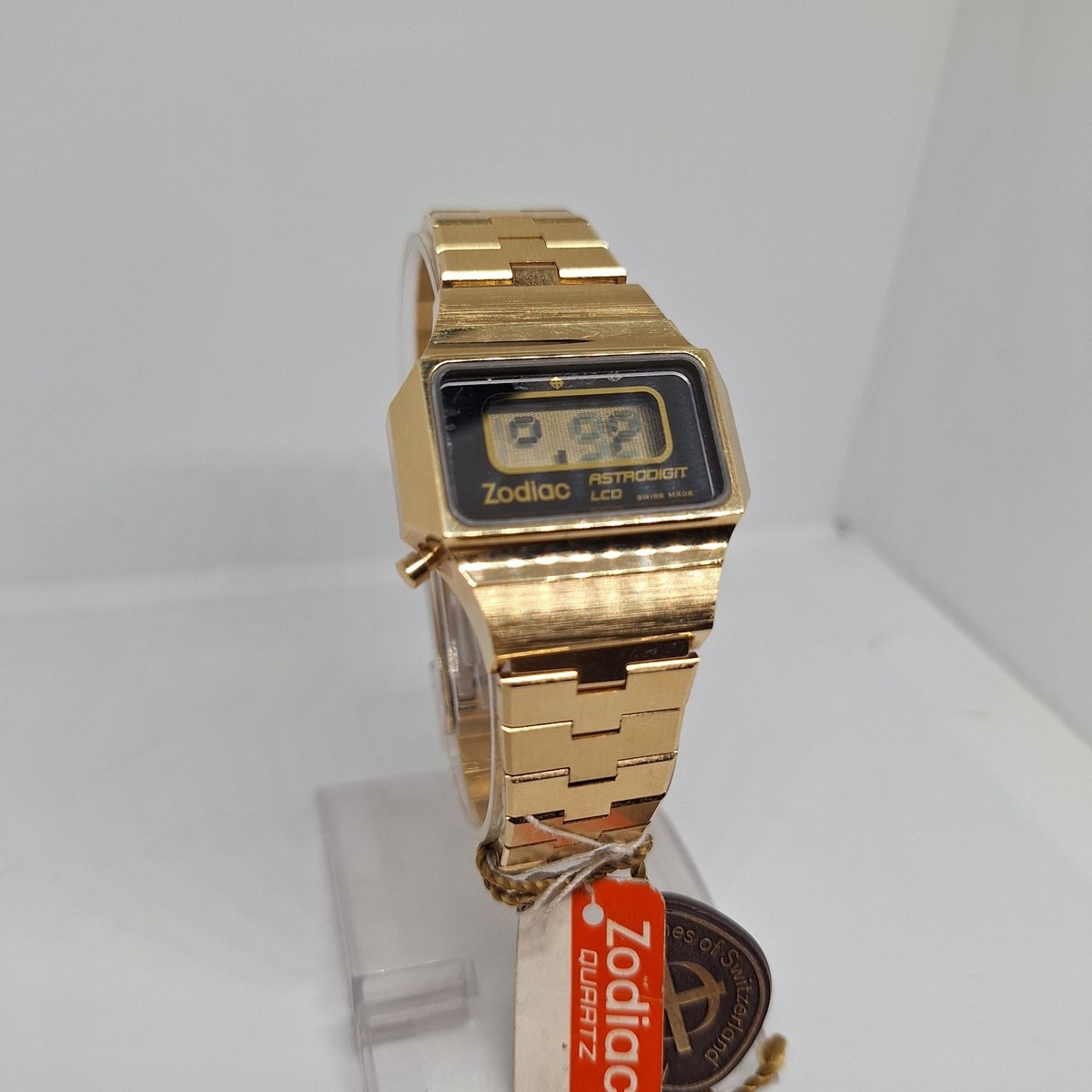 超希少 zodiac astrodigit LED 70s 中古 超希少 zodiac astrodigit LED 70s 中古 - メルカリ