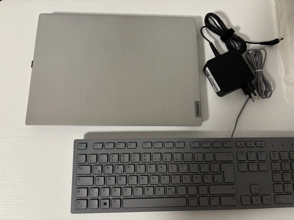 Lenovo IdeaPad 3 15 6 Zoll Intel Core I3 10th Generation 4 GB - Bild 3 von 4