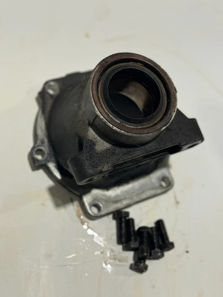 1990 GMC / CHEVY TH400 TURBO 400 AUTO RWD REAR TAIL HOUSING EXTENSION C PICKUP - Image 2 of 4