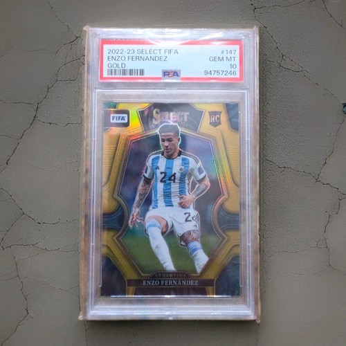 2022-23 FIFA Select Rookie Card, Gold #147 - Enzo Fernandez 7/10 - PSA 10 POP 4