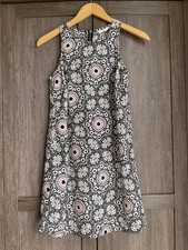 Staring At Stars Black White Red Retro Geo Print Sleeveless Shift Dress XS