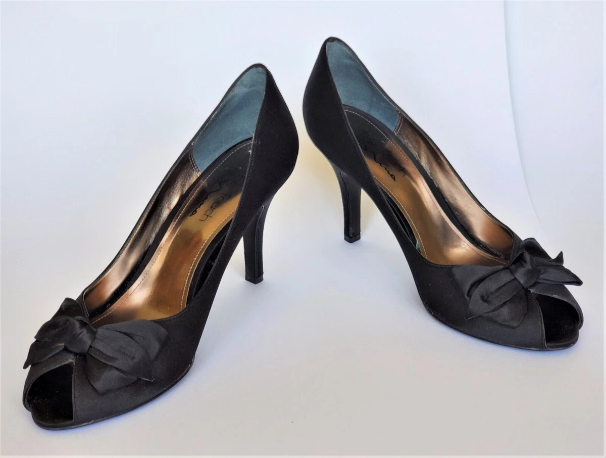 Nina shop black pumps