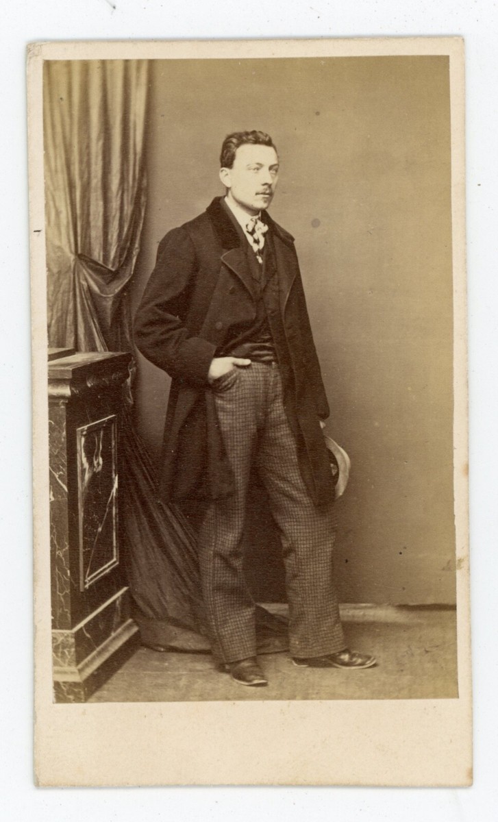 PHOTO CDV vers 1860, un homme en costume dandy par Baudon à
