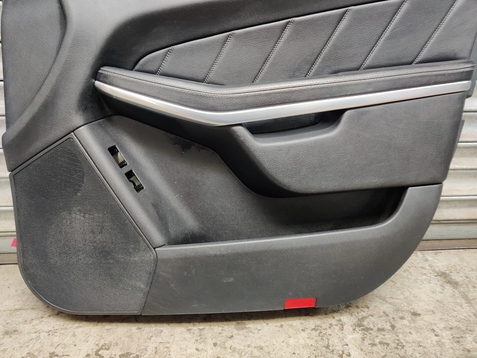 2013 MERCEDES GL350 X166 AMG RIGHT FRONT DOOR CARD PANEL - Image 3 of 4