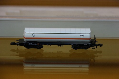 Wagon-citerne à gaz Märklin 8608 4 essieux EVA  - Photo 1/3
