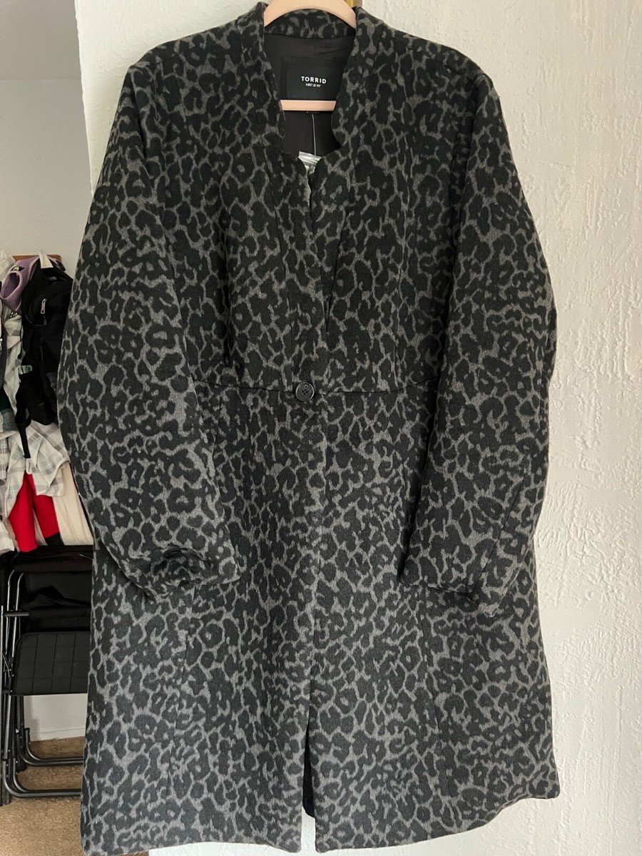 NEW with tags Torrid Wool blend gray and black leopard print