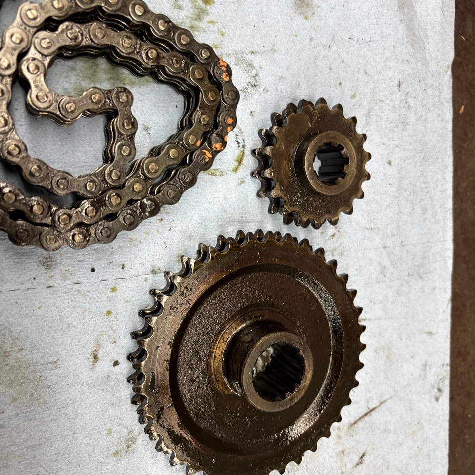 1972 Snojet Sno Jet SST 440 vintage snowmobile 433 chain case sprockets - Image 4 of 4