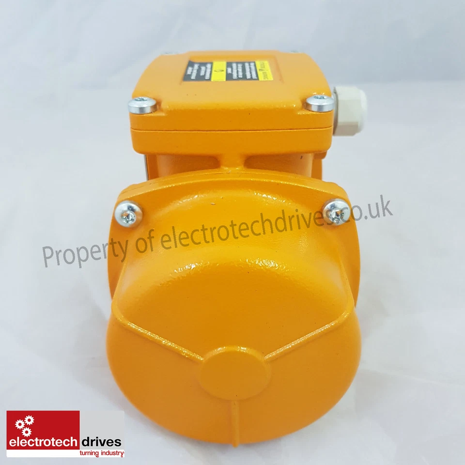 Vibtec Vibrator Motor MVSI3/100-S02 Single Phase 240V With Cables and Capacitor - Image 3 of 4