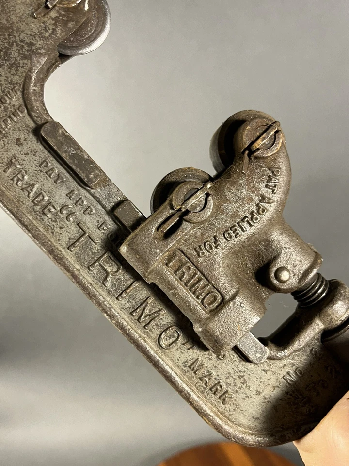 Vintage Trimo Mfg. No. 2 Pipe Cutter Size 1/4"- 2" Shop Tools Trimont Roxbury MA - Image 2 of 4