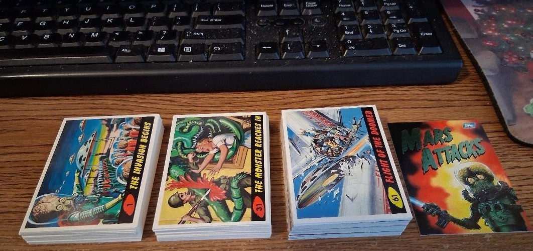 1994 Topps MARS ATTACKS 100 Card Set Nm/Mt Condition