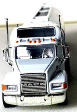 Matchbox 1997 Citgo Mack CH600 White scale 1:97 INV# 1699. (S3-4)
