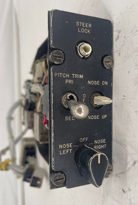 Aircraft Autopilot 2688159-5 Bombardier LearJet 35A Switch Steer Trim Switch Pa