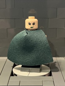 LEGO Hela Minifigure Sh0406 Marvel Super Heroes Set 76084