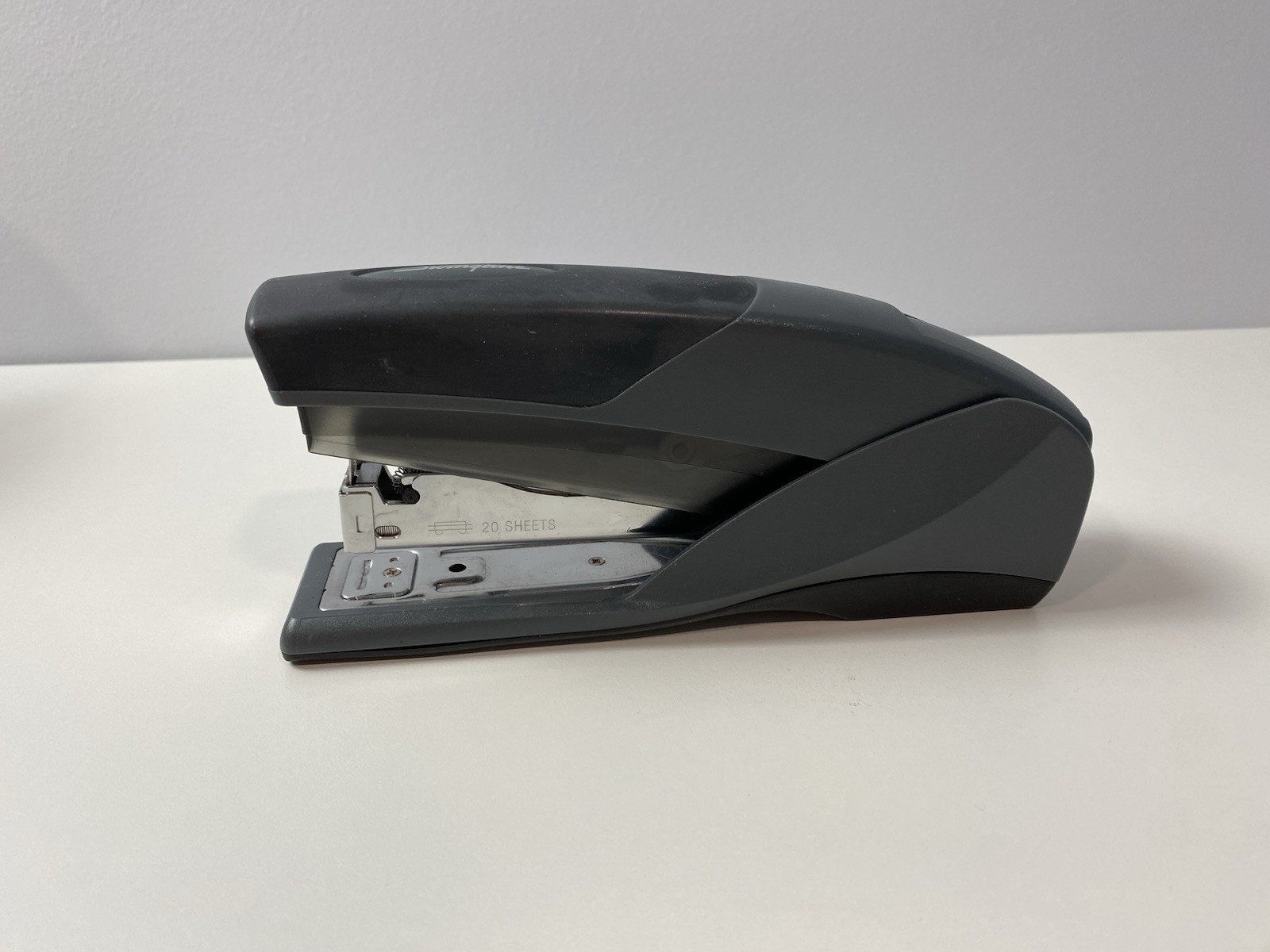 Swingline Stapler, 20 Sheet Capacity, Comfort Grip Gray-image
