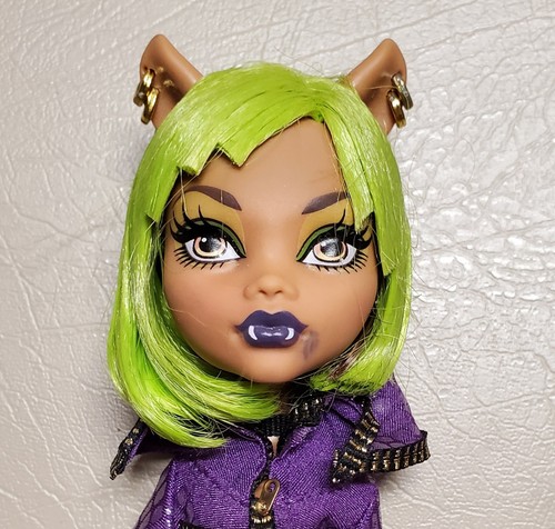 Monster High Dolls Clawdeen & Clawdia Wolf & Deuce Gorgon 2008 / 2011 Lot Of 3 - Bild 6 von 12