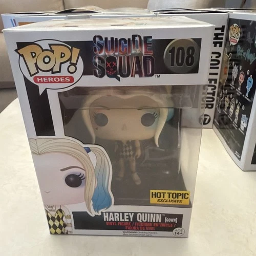 Funko Pop! Vinyl: DC Universe - Harley Quinn - Hot Topic (Exclusive) #108
