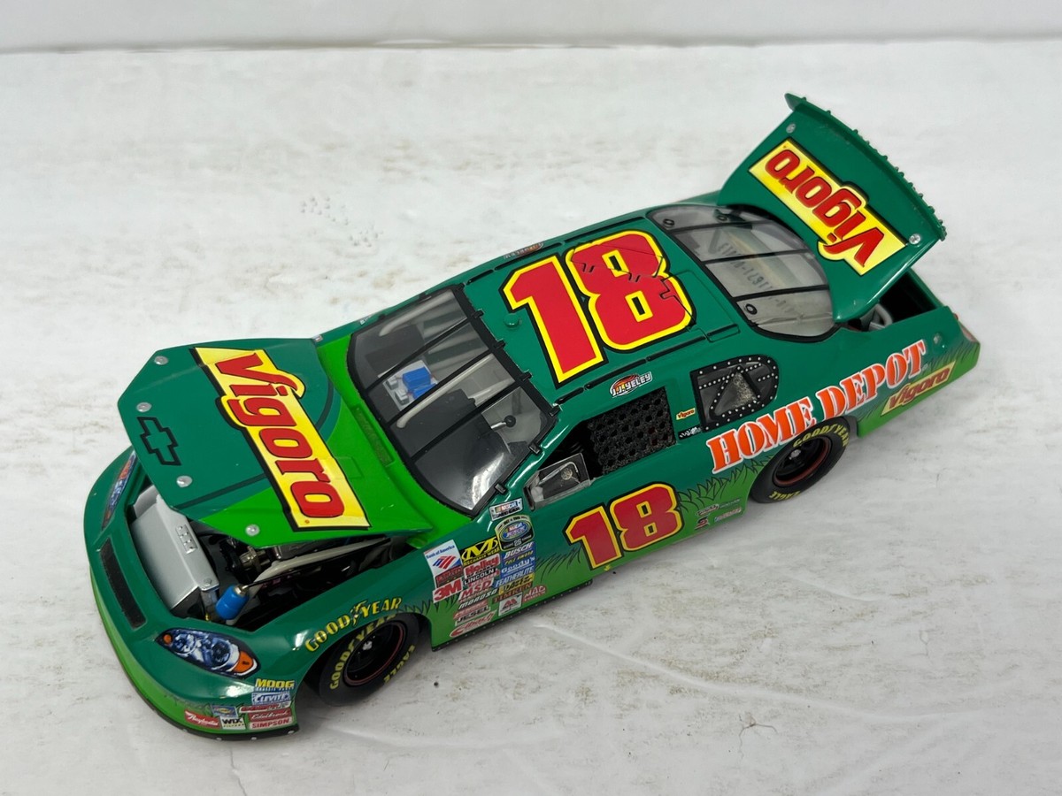Action Nascar #18 JJ Yeley Vigoro Monte Carlo GM DEALERS (1 of 24