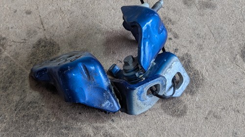 FORD ECOSPORT DOOR HINGES REAR RIGHT ST-LINE MK1 1.0 2018 O/S/R - Picture 2 of 8