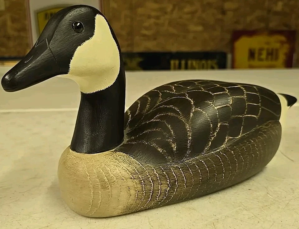 Vintage 13.5" Ethan Allen 1986 Canada Goose Decoy Signed Sara Heikey - Image 3 of 4