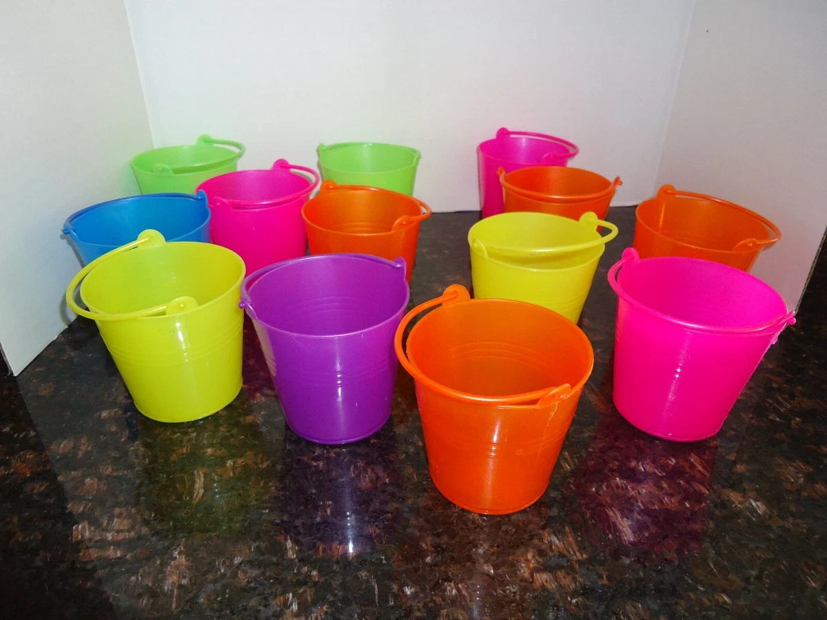 Plastic best sale buckets pails