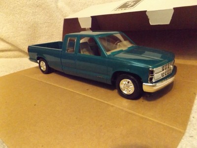 Vintage Promo Amt Ertl 1993 Chevy Silverado C1500 Ext Cab Green W Tan New Ebay