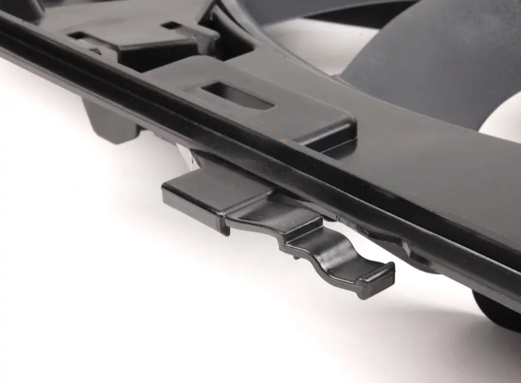 NEW BMW 3 E90 ENGINE COOLING FAN ASSEMBLY 8508253 17428508253 09  