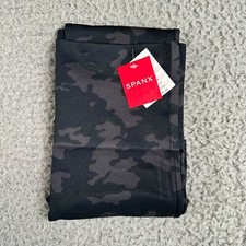 Spanx Look At Me Now Leggings Women's Large Camo Seamless Textured Knit New