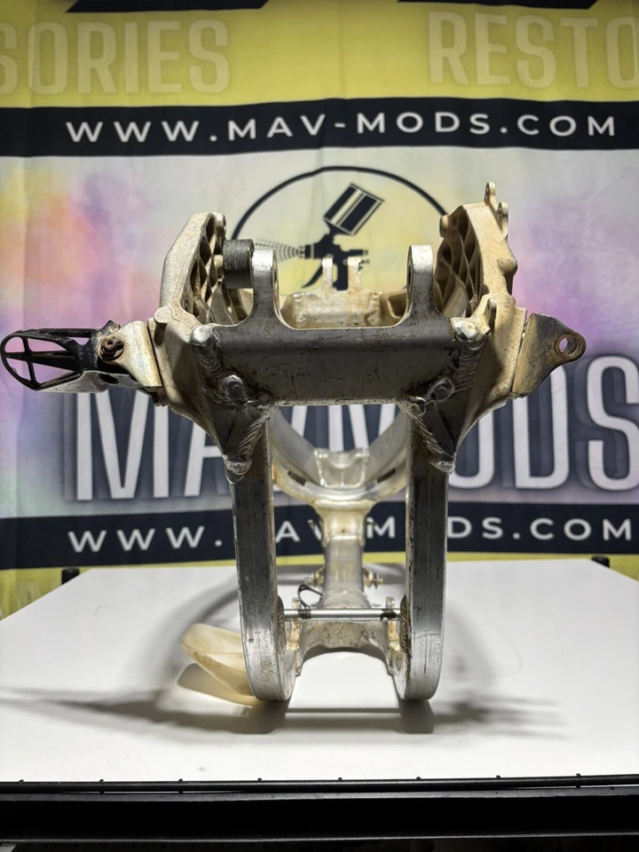 Cuadro Honda CRF 250R CRF250R 2005 OEM usado 2004-2009 Foto 4 de 4