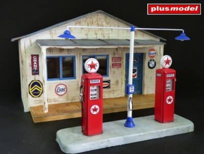 MW22 PLUSMODEL 494 GAS STATION 1-35 ACCESSORIES  1/35