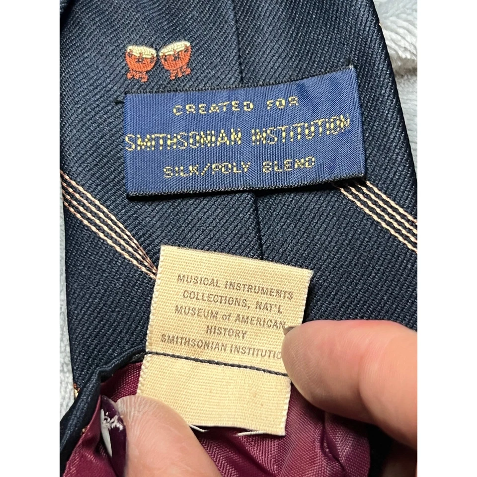 Smithsonian Institution Silk Poly Tie Musical Instruments Navy Blue 58x3 Vintage - Image 3 of 4