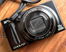 Very Good Nikon COOLPIX S8200 16.1MP Compact Digital Camera 14x English ok japan